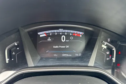 DC68KUU Honda CR-V 1.5 VTEC Turbo SE 5dr 2WD Thumbnail #12