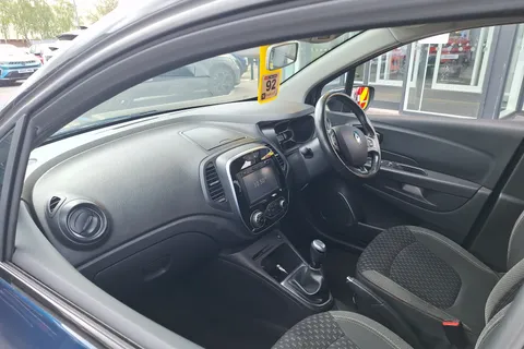 25 of 40 for Renault Captur 0.9 TCE 90 Dynamique S Nav 5dr