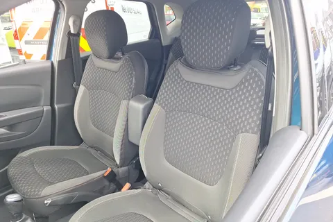 26 of 40 for Renault Captur 0.9 TCE 90 Dynamique S Nav 5dr