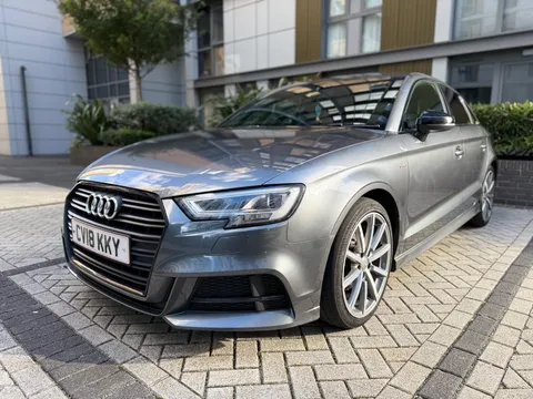 Audi A3 1.5 TFSI CoD Black Edition S Tronic Euro 6 (s/s) 4dr