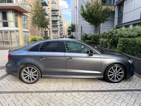 Audi A3 1.5 TFSI CoD Black Edition S Tronic Euro 6 (s/s) 4dr