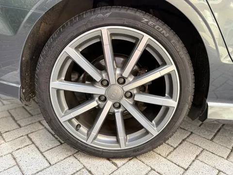 Audi A3 1.5 TFSI CoD Black Edition S Tronic Euro 6 (s/s) 4dr