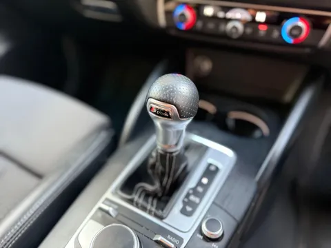 Audi A3 1.5 TFSI CoD Black Edition S Tronic Euro 6 (s/s) 4dr