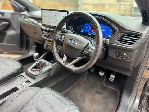 Ford Focus 1.0T EcoBoost MHEV ST-Line Vignale Euro 6 (s/s) 5dr
