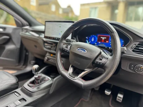 Ford Focus 1.0T EcoBoost MHEV ST-Line Vignale Euro 6 (s/s) 5dr