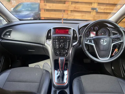Vauxhall Astra 1.6 16v SE Auto Euro 5 5dr
