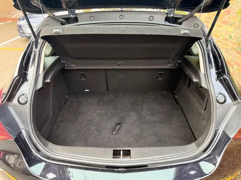 Vauxhall Astra 1.6 16v SE Auto Euro 5 5dr