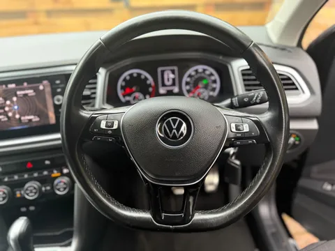 Volkswagen T-Roc 1.5 TSI EVO Active DSG Euro 6 (s/s) 5dr