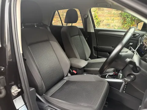 Volkswagen T-Roc 1.5 TSI EVO Active DSG Euro 6 (s/s) 5dr