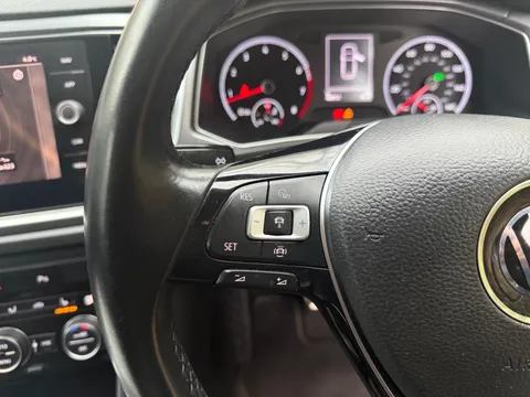 Volkswagen T-Roc 1.5 TSI EVO Active DSG Euro 6 (s/s) 5dr