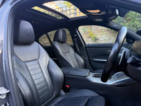 Bmw 3 Series 2.0 330e 12kWh M Sport Pro Edition Auto Euro 6 (s/s) 4dr