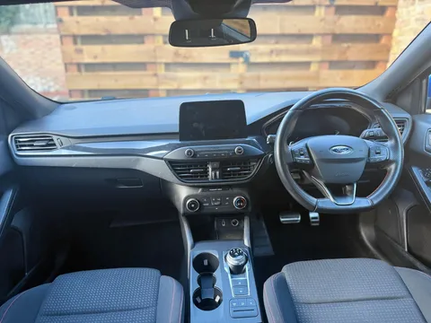 Ford Focus 1.0T EcoBoost ST-Line Auto Euro 6 (s/s) 5dr