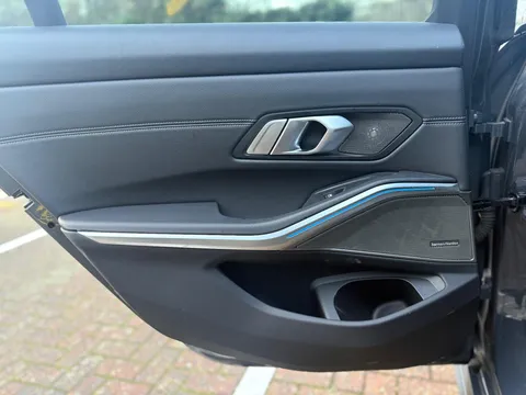 Bmw 3 Series 2.0 330e 12kWh M Sport Pro Edition Auto Euro 6 (s/s) 4dr