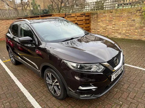 Nissan Qashqai 1.3 DIG-T N-Connecta DCT Auto Euro 6 (s/s) 5dr
