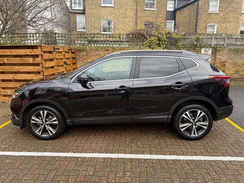 Nissan Qashqai 1.3 DIG-T N-Connecta DCT Auto Euro 6 (s/s) 5dr