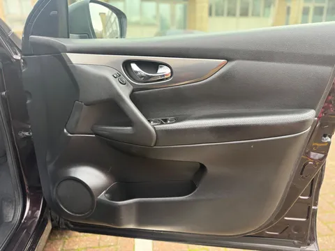 Nissan Qashqai 1.3 DIG-T N-Connecta DCT Auto Euro 6 (s/s) 5dr