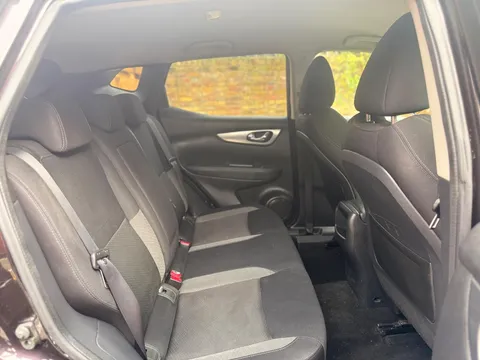 Nissan Qashqai 1.3 DIG-T N-Connecta DCT Auto Euro 6 (s/s) 5dr