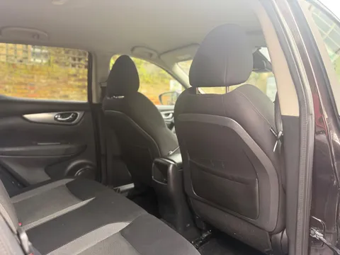 Nissan Qashqai 1.3 DIG-T N-Connecta DCT Auto Euro 6 (s/s) 5dr