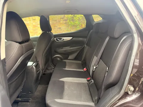 Nissan Qashqai 1.3 DIG-T N-Connecta DCT Auto Euro 6 (s/s) 5dr