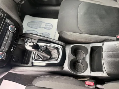Nissan Qashqai 1.3 DIG-T N-Connecta DCT Auto Euro 6 (s/s) 5dr