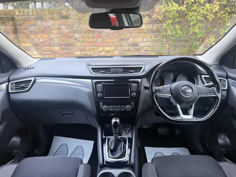 Nissan Qashqai 1.3 DIG-T N-Connecta DCT Auto Euro 6 (s/s) 5dr