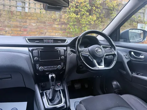 Nissan Qashqai 1.3 DIG-T N-Connecta DCT Auto Euro 6 (s/s) 5dr