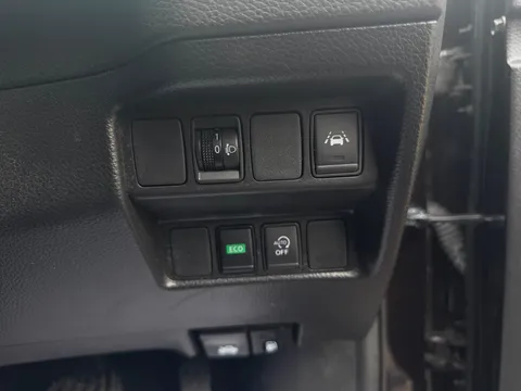 Nissan Qashqai 1.3 DIG-T N-Connecta DCT Auto Euro 6 (s/s) 5dr