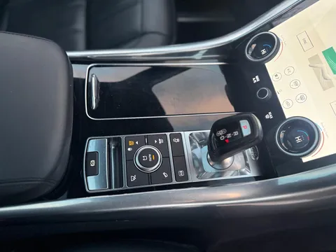 LandRover Range Rover Sport 2.0 P400e 13.1kWh HSE Silver Auto 4WD Euro 6 (s/s) 5dr