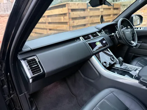 LandRover Range Rover Sport 2.0 P400e 13.1kWh HSE Silver Auto 4WD Euro 6 (s/s) 5dr