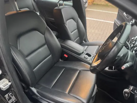 Mercedes-Benz A Class 1.6 A180 SE 7G-DCT Euro 6 (s/s) 5dr