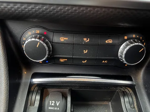 Mercedes-Benz A Class 1.6 A180 SE 7G-DCT Euro 6 (s/s) 5dr