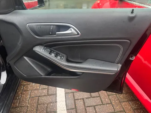 Mercedes-Benz A Class 1.6 A180 SE 7G-DCT Euro 6 (s/s) 5dr