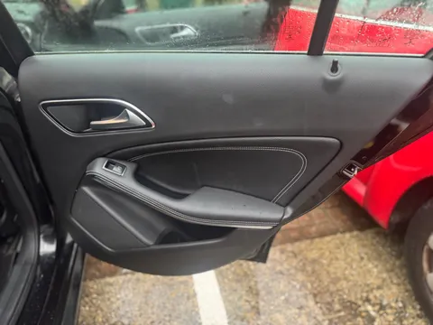 Mercedes-Benz A Class 1.6 A180 SE 7G-DCT Euro 6 (s/s) 5dr