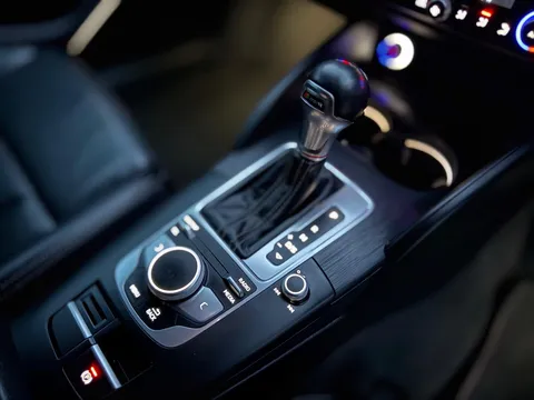 Audi S3 2.0 TFSI Black Edition Sportback S Tronic quattro Euro 6 (s/s) 5dr