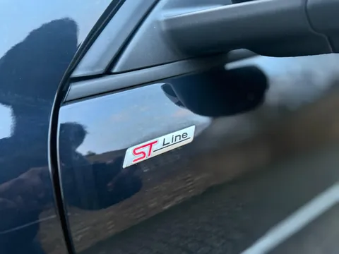 Ford Kuga 2.5 EcoBoost Duratec 14.4kWh ST-Line CVT Euro 6 (s/s) 5dr