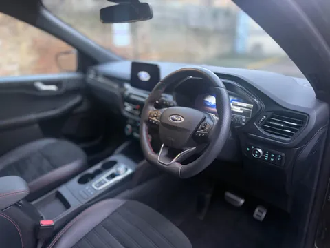 Ford Kuga 2.5 EcoBoost Duratec 14.4kWh ST-Line CVT Euro 6 (s/s) 5dr