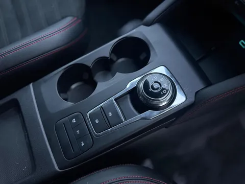 Ford Kuga 2.5 EcoBoost Duratec 14.4kWh ST-Line CVT Euro 6 (s/s) 5dr