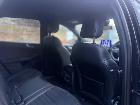 Ford Kuga 2.5 EcoBoost Duratec 14.4kWh ST-Line CVT Euro 6 (s/s) 5dr