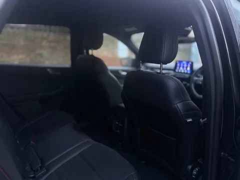 Ford Kuga 2.5 EcoBoost Duratec 14.4kWh ST-Line CVT Euro 6 (s/s) 5dr