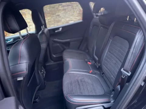 Ford Kuga 2.5 EcoBoost Duratec 14.4kWh ST-Line CVT Euro 6 (s/s) 5dr