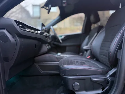 Ford Kuga 2.5 EcoBoost Duratec 14.4kWh ST-Line CVT Euro 6 (s/s) 5dr