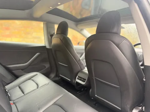 Tesla Model 3 (Dual Motor) Long Range Auto 4WDE 4dr