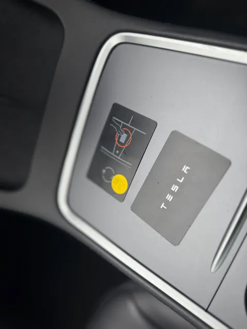 Tesla Model 3 (Dual Motor) Long Range Auto 4WDE 4dr