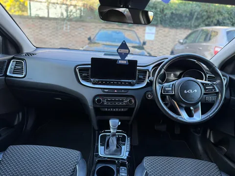 Kia Xceed 1.6 GDi 8.9kWh 3 DCT Euro 6 (s/s) 5dr