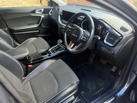 Kia Xceed 1.6 GDi 8.9kWh 3 DCT Euro 6 (s/s) 5dr