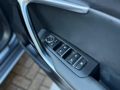 Kia Xceed 1.6 GDi 8.9kWh 3 DCT Euro 6 (s/s) 5dr