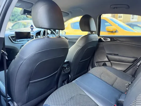 Kia Xceed 1.6 GDi 8.9kWh 3 DCT Euro 6 (s/s) 5dr