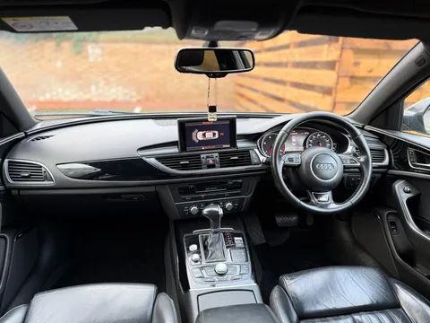 Audi A6 Saloon 2.0 TDI ultra Black Edition S Tronic Euro 6 (s/s) 4dr