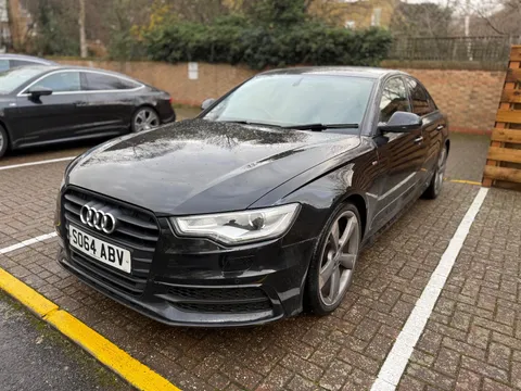 Audi A6 Saloon 2.0 TDI ultra Black Edition S Tronic Euro 6 (s/s) 4dr