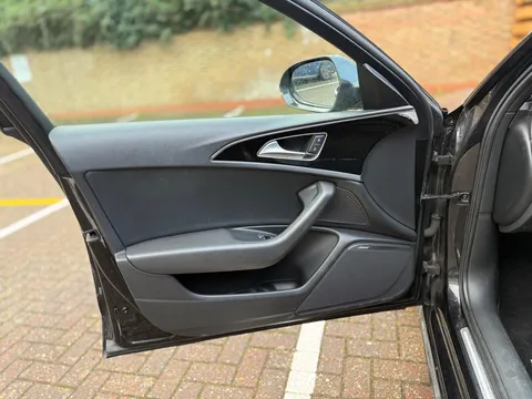 Audi A6 Saloon 2.0 TDI ultra Black Edition S Tronic Euro 6 (s/s) 4dr